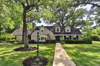2 Middlebrook Ln, Saint Louis, MO 63141