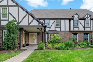 221 Allenberry Cir, Pittsburgh, PA 15234