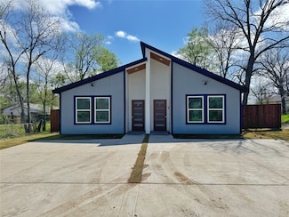 1985 Bourland St, Greenville, TX 75401