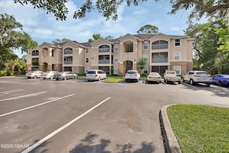 940 Village Trail Unit 3-208, Port Orange, FL 32127