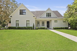 4 Lake View Cottages Ct, Brunswick, GA 31522