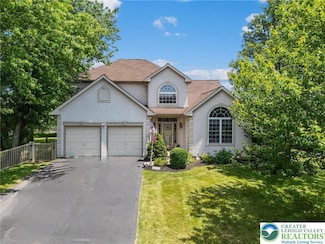 441 Sawgrass Dr, Allentown, PA 18104