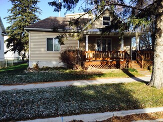 320 W Loring St, Crookston, MN 56716