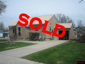 609 609 N Main St, Winthrop, MN 55396