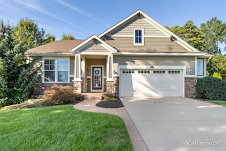 1549 E B Creek Dr, Holland, MI 49424