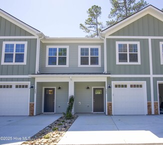 383 James St, Vass, NC 28394