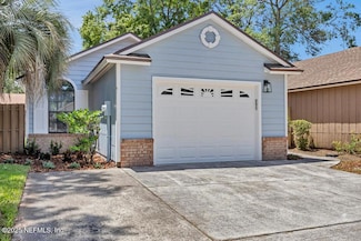 3830 Millpoint Dr, Jacksonville, FL 32257