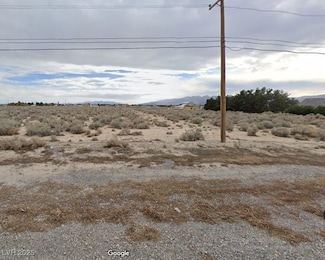 2711 E Dandelion St, Pahrump, NV 89048