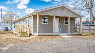 1015 Beech St, Connersville, IN 47331