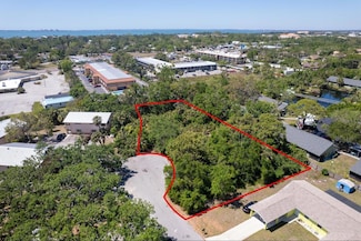 905 Royal Palm Dr, Sarasota, FL 34234