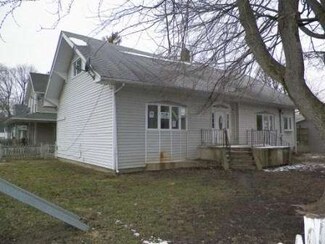 400 W Elm St, Gaston, IN 47342