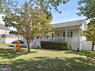 985 Stuart Dr, Front Royal, VA 22630