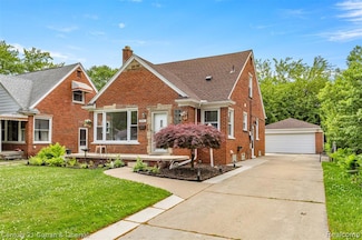 2647 Detroit St, Dearborn, MI 48124