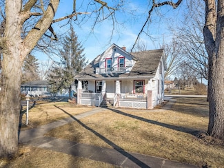 239 S Walnut St, Stillman Valley, IL 61084
