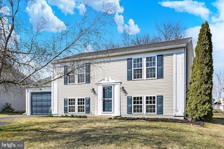 16 Lilac Dr, Mechanicsburg, PA 17050