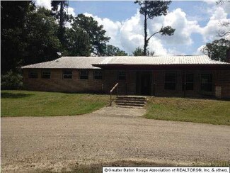 30500 Bridges Rd, Livingston, LA 70754