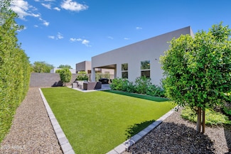 2914 E Blanche Dr, Phoenix, AZ 85032