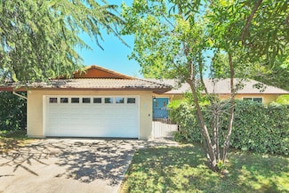 1154 Woodland Terrace, Redding, CA 96002