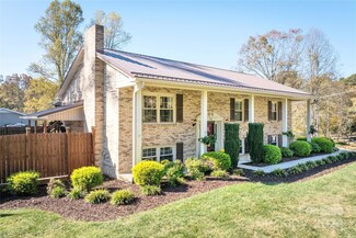 232 Elm Ave, Hudson, NC 28638