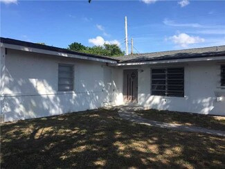 462 W Evanston Cir, Fort Lauderdale, FL 33312