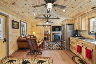 7108 Adams Rd, Centerville, TN 37033
