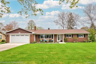 932 E Genesee St, Frankenmuth, MI 48734
