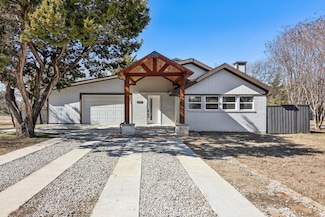4765 Cecilia Ave, Midlothian, TX 76065