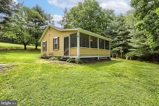 340 Smith Rd, Honey Grove, PA 17035
