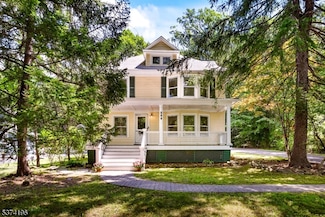 566 Plainfield Ave, Berkeley Heights, NJ 07922