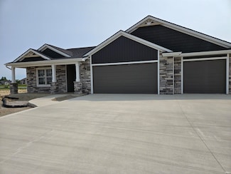 12718 Towcester Ct, Fort Wayne, IN 46818