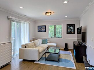 230 Orchard Park, Allendale, NJ 07401