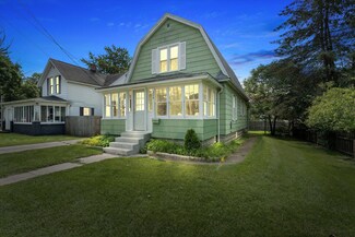 320 E Division St, Dowagiac, MI 49047