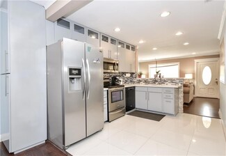 6431 Hayes St, Hollywood, FL 33024
