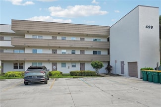 499 Forest Lakes Blvd Unit 305, Naples, FL 34105