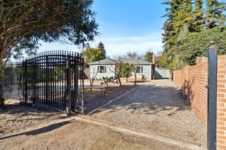 563 E Dayton Ave, Fresno, CA 93704