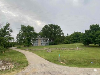 4548 Anderson Ave, Manhattan, KS 66503