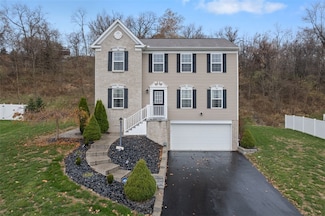 420 White Pine Ln, Baden, PA 15005