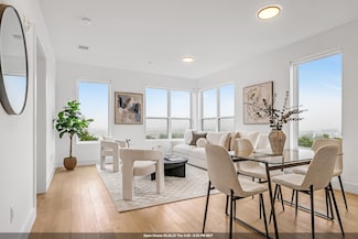 649 38th St Unit 410, Union City, NJ 07087
