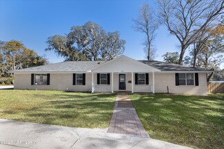 1901 Miracle Ln, Jacksonville, FL 32225