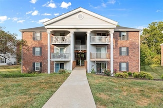 7421 Triwoods Dr Unit E, Saint Louis, MO 63119