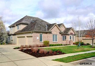 1220 S 180th Plaza, Omaha, NE 68130