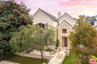 755 31st St, Manhattan Beach, CA 90266