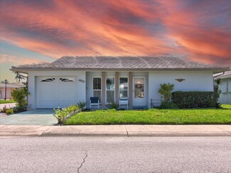 10521 Azalea Park Dr, Pinellas Park, FL 33782