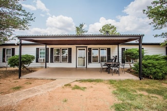 1518 W 15th St, Post, TX 79356