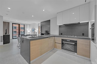 522 W 29th St Unit 4-B, New York, NY 10001