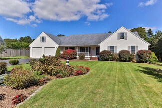 25 Old Carriage Dr, Harwich, MA 02645