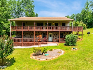 3375 Spring View Dr, Sevierville, TN 37862
