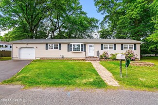 105 11th St, Hazlet, NJ 07730