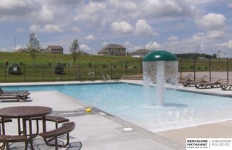 9016 N 171st St, Bennington, NE 68007