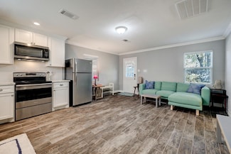 7206 Bayou Woods Dr, Houston, TX 77088